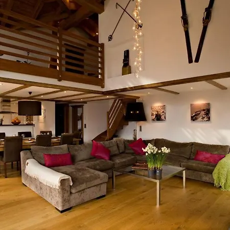 Holiday home Panorama Chalet With Views To The Glaciers And The Dom *